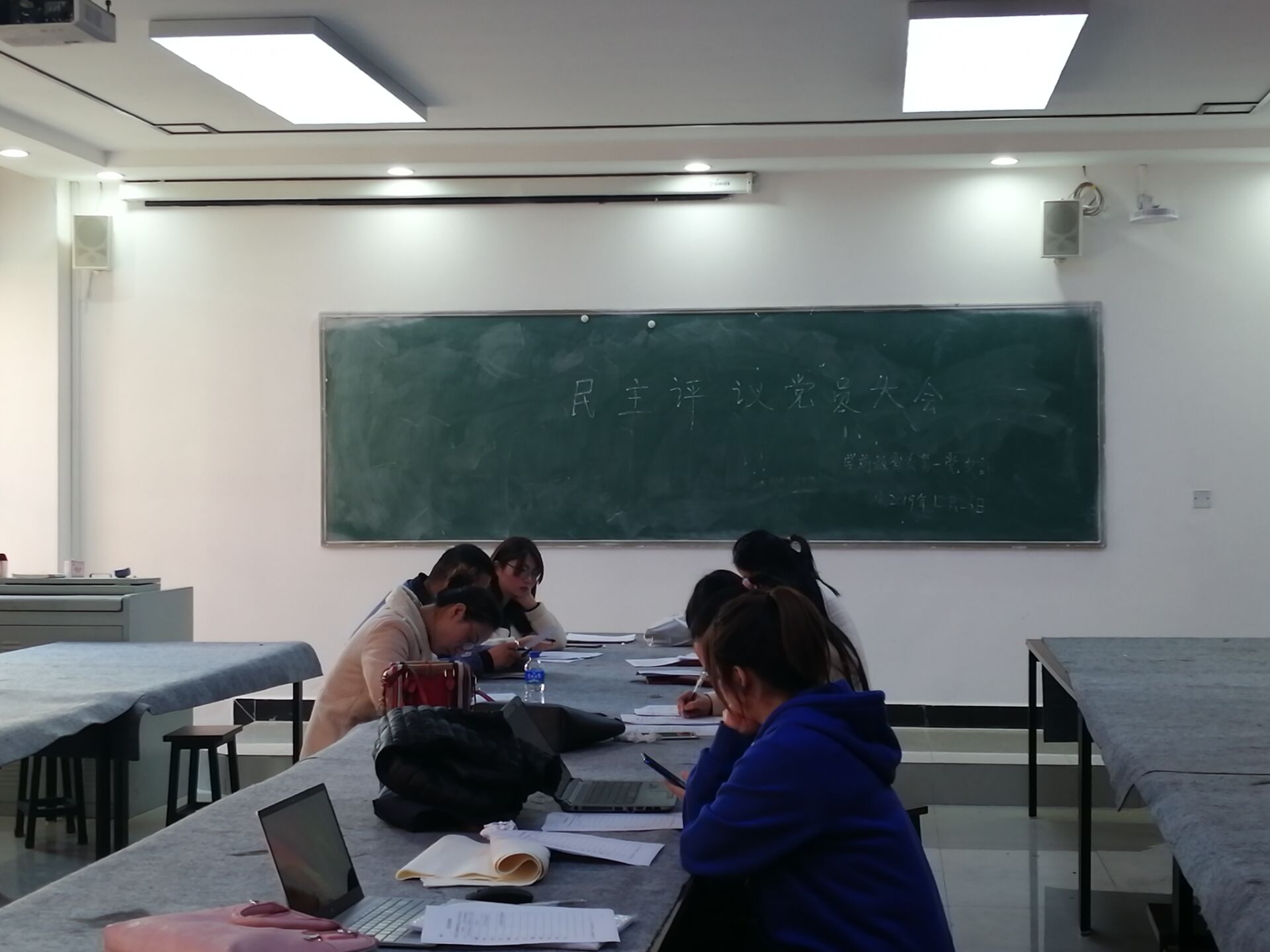01.jpg 01.jpg