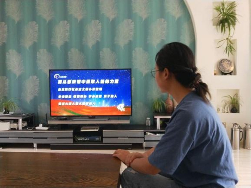 感悟信仰的力量|云南经济管理学院医学院党总支组织收看张桂梅思政大讲堂首场报告会 第 14 张