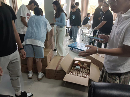 3.jpg 【魅力工程】- 浓情中秋月,礼赞教师情——建筑工程学院祝愿大家双节快乐! 第 2 张
