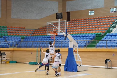 DSC09357.jpg 【魅力工程】-建筑工程学院“迎新杯”篮球对抗赛完美收官! 第 1 张