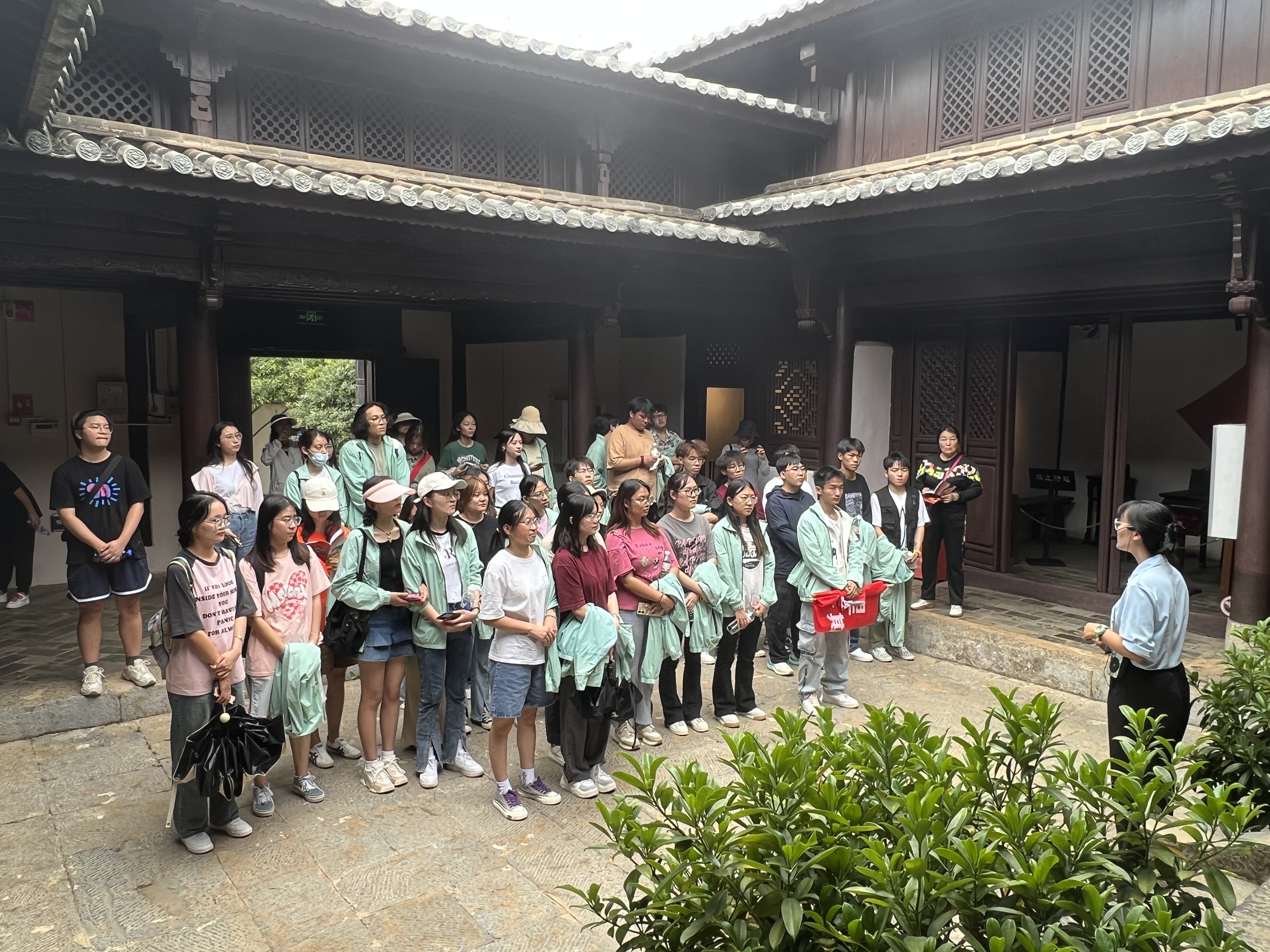 济世为民送温暖，仁心仁术守初心            ——记我校医学院康复专业暑期专业实践活动 第 13 张