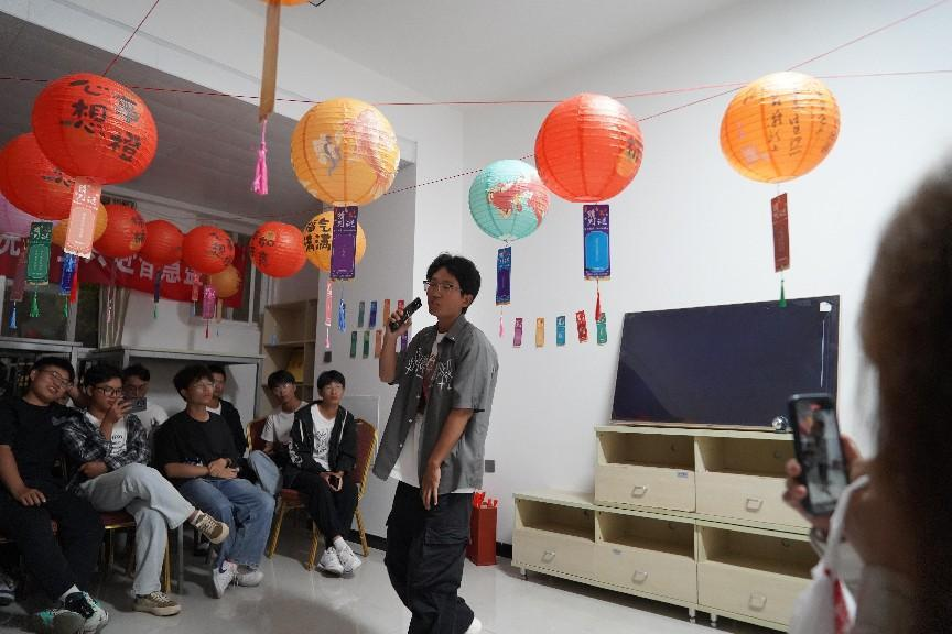 【团学活动】智趣中秋,灯谜盛宴 第 3 张 【团学活动】智趣中秋,灯谜盛宴 第 3 张