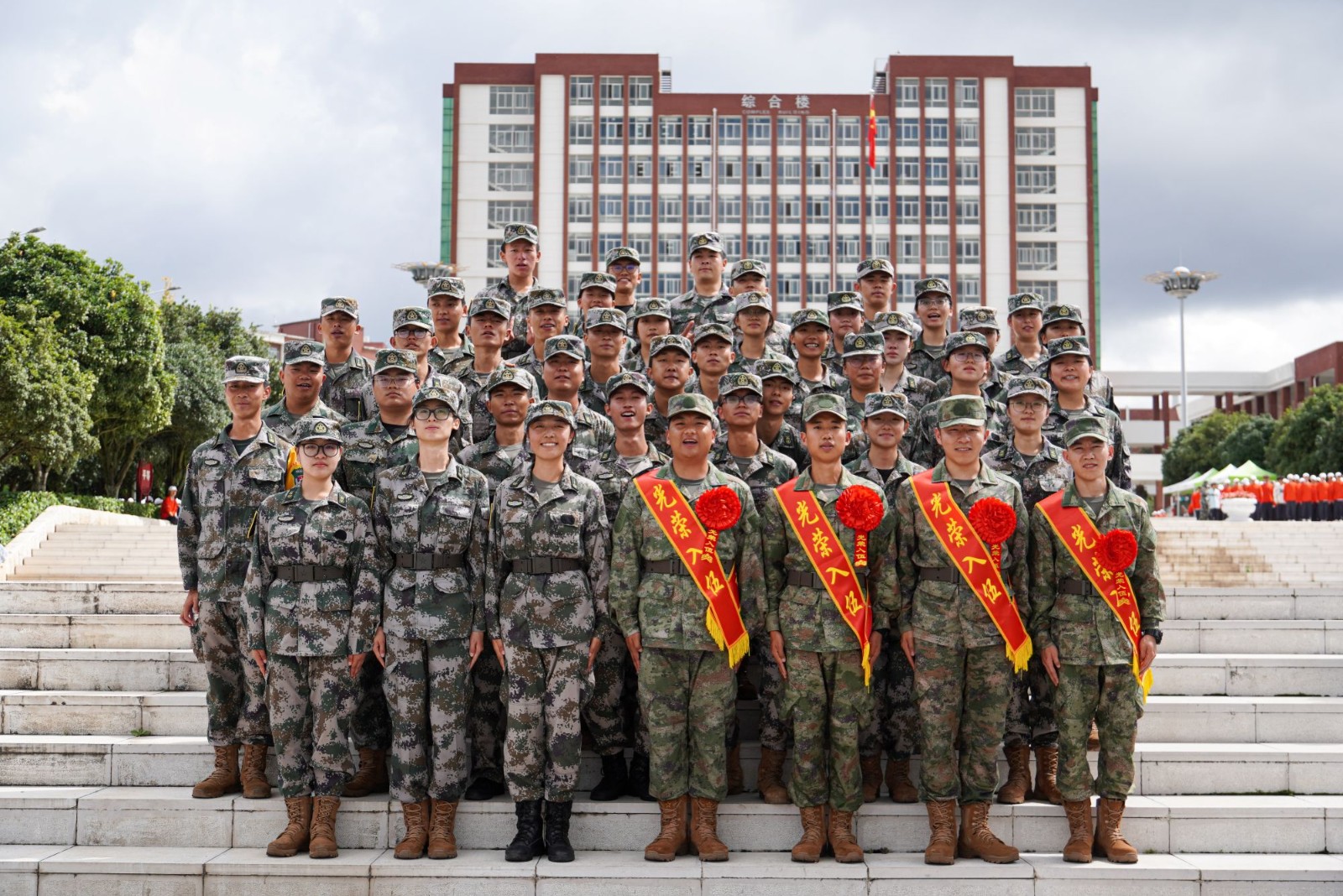 XGL05383.jpg XGL05383.jpg