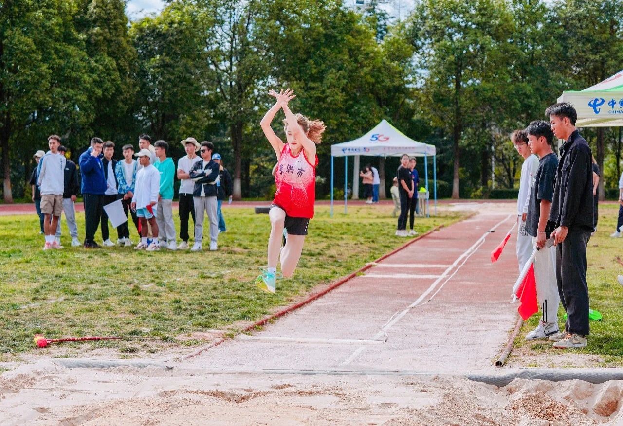 专业第一、视频博主...云经管体育系学姐凭什么闪闪发光？ 第 10 张