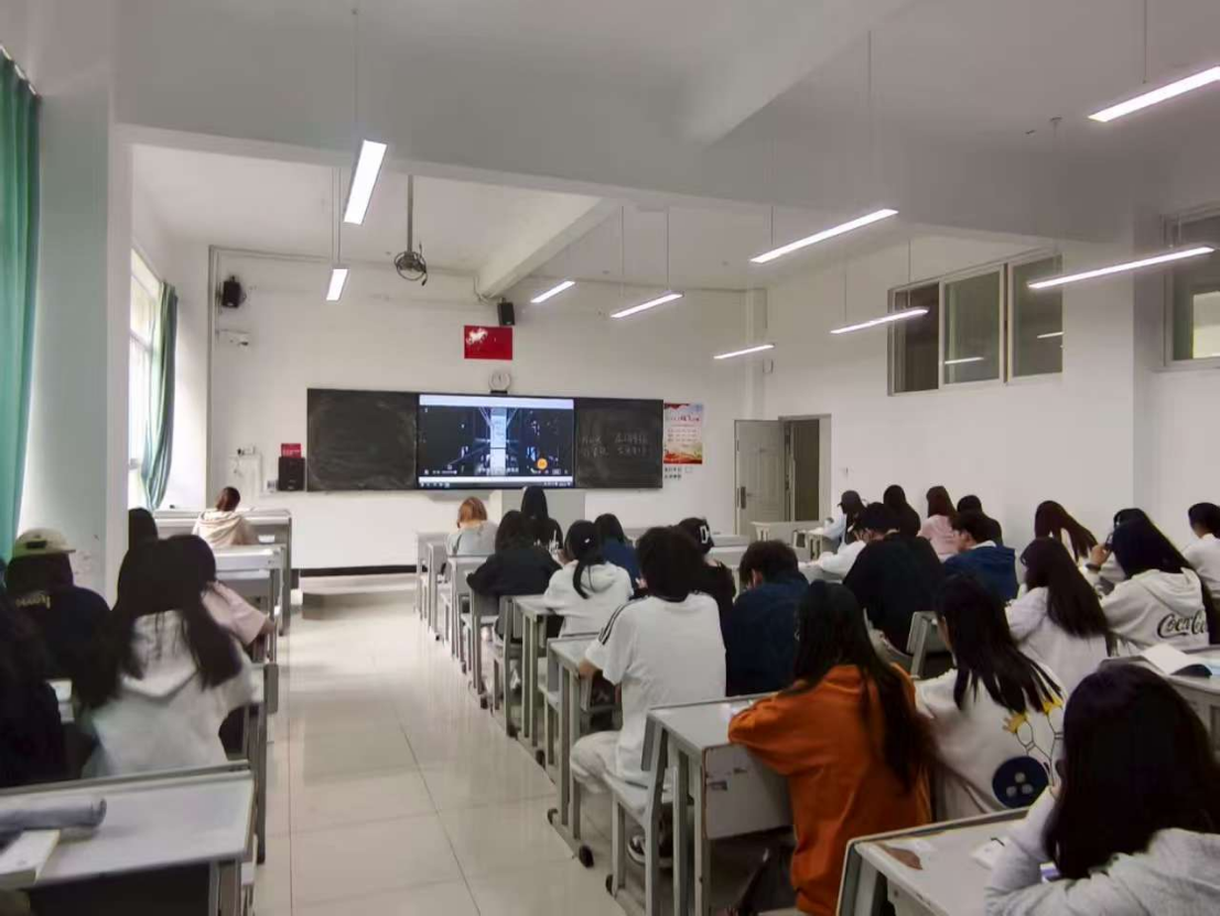 榜样班级说 | 星河共聚，笃学同行： 2024级会计（专升本特色）2班获评2024-2025学年校级优良学风先进班集体 第 1 张