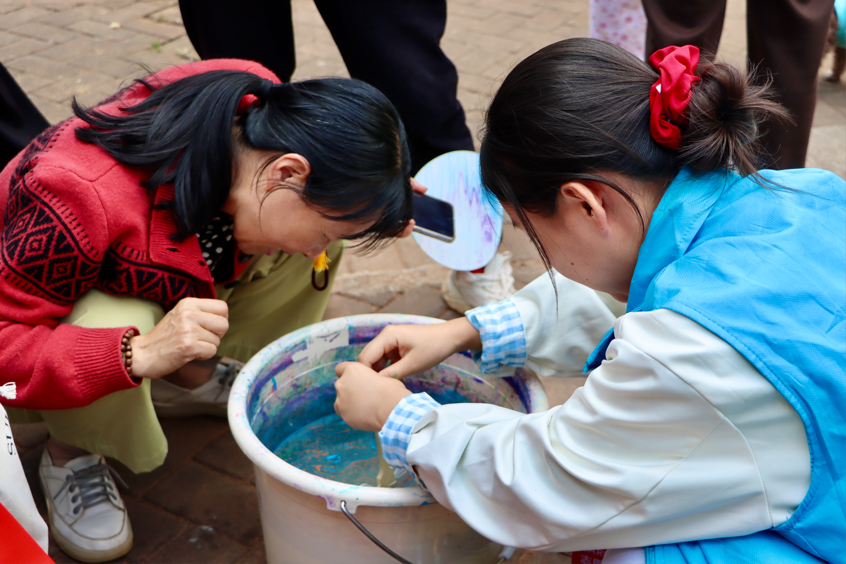 23.png 银发添雅韵·重阳习艺行|云南经济管理学院医学院墨韵轩书画协会走进宁湖社区开展公益活动 第 3 张