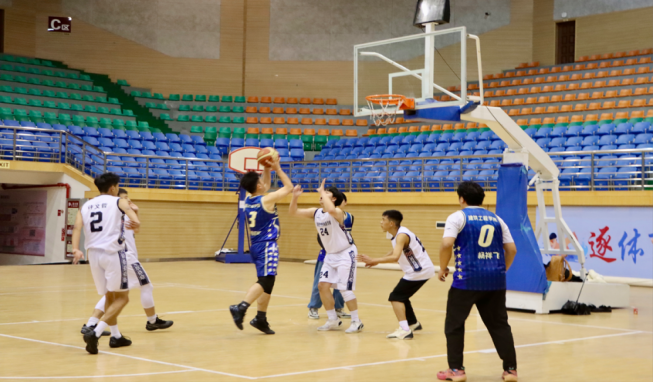 蓄力而发,挺进总决赛终章!医学院勇闯校篮球赛总决赛 第 11 张 蓄力而发,挺进总决赛终章!医学院勇闯校篮球赛总决赛 第 11 张