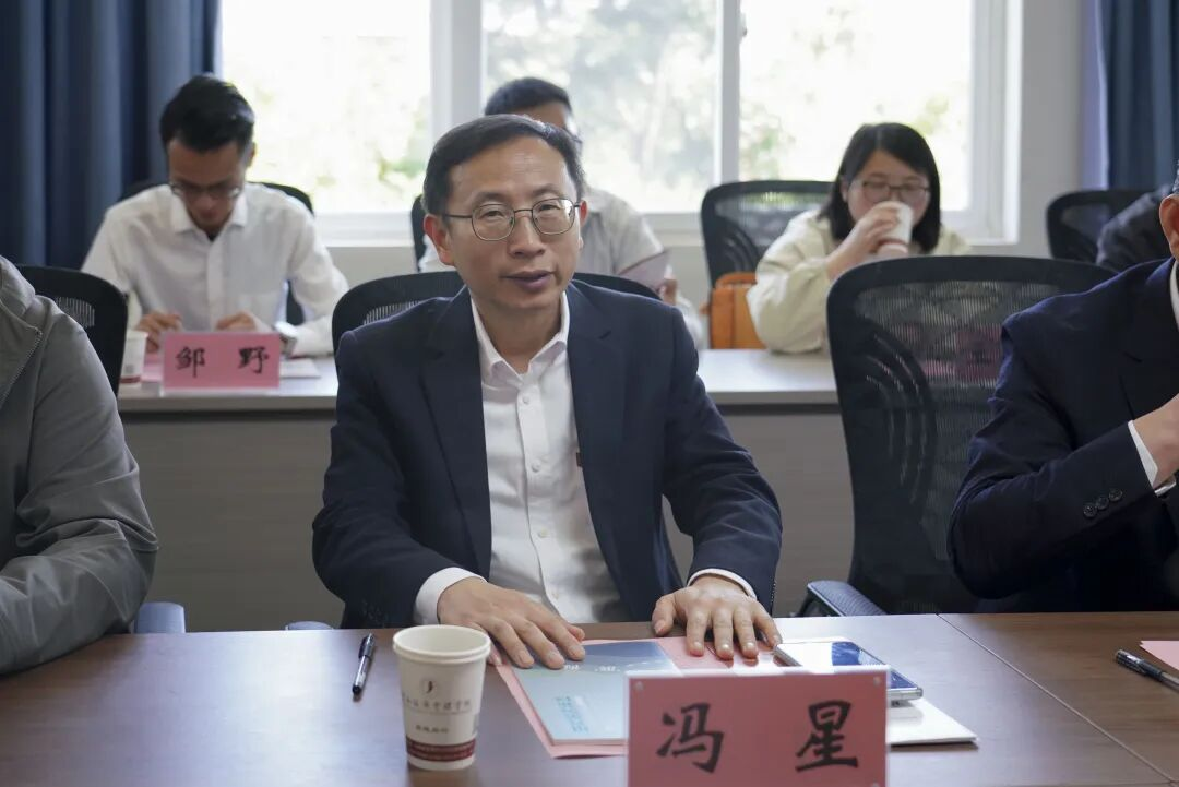 云经管举行“相敬如‘滨’ 海纳英才”2026届毕业生专场招聘会 第 12 张